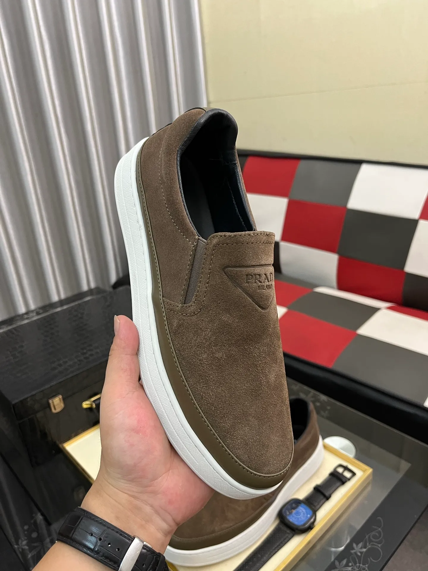 Men's shoes 💰440⌚️⌚️【PRADA】Prada casual shoes for couples, originally developed 1:1, made of high-mercerized cowhide with imported cowhide, silk sheepskin lining, rubber outsole, comfortable and soft on the feet, size: 38-442️⃣Colors available